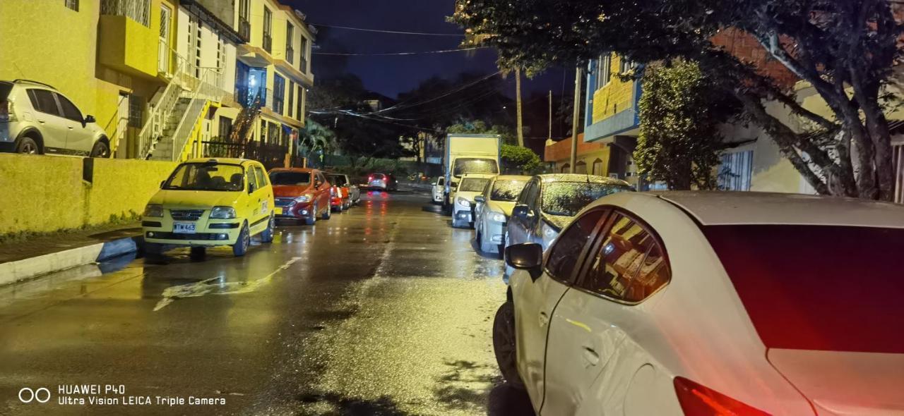 Hotel Edificio Niza80 Ibague, Acceso Digital Cerca Parque Deportivo Exterior foto