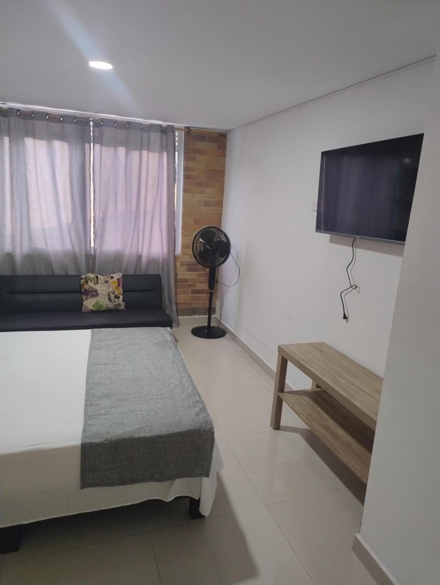 Hotel Edificio Niza80 Ibague, Acceso Digital Cerca Parque Deportivo Exterior foto
